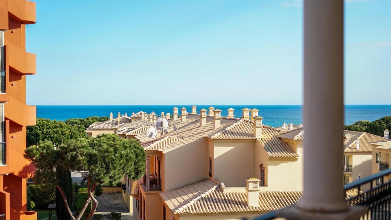 Oura Sunrise III Apartment - Sea View & Oura Beach & Top Location Албуфейра Экстерьер фото